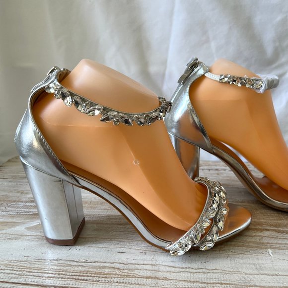 JJ’s House, Gemstone Lined Strapped Heels, Open Toed Sandals, Size 9 New! - Picture 5 of 11